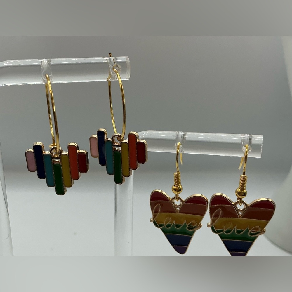 2 PAIR HEART LOVE RAINBOW GOLDTONE LGBTQ COLORFUL HANDMADE EARRINGS NEW